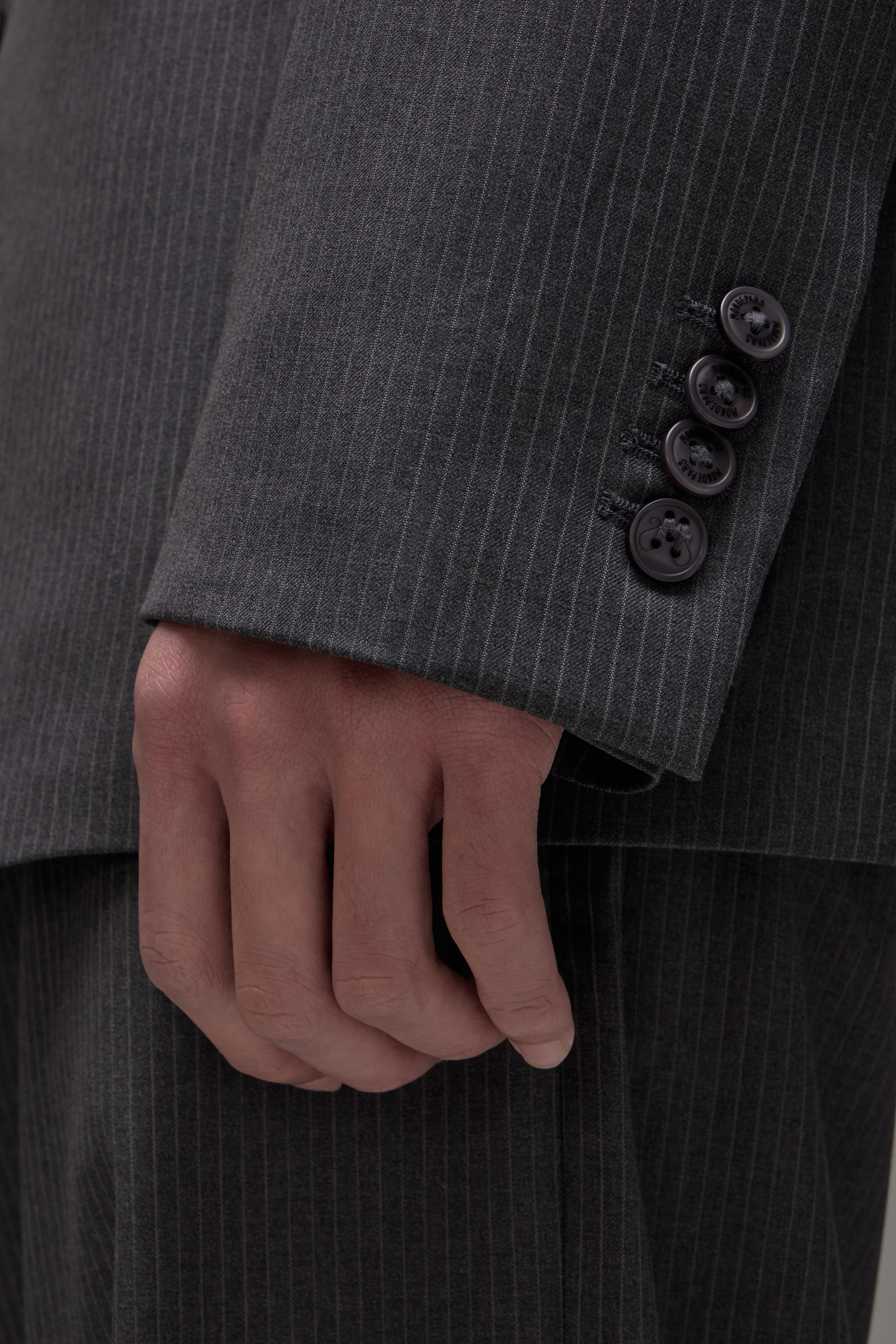 Blazer Ezra - Image 11